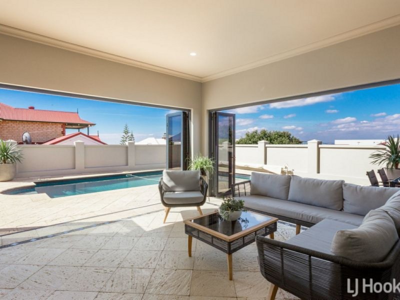 33 Marlston Drive, Bunbury WA 6230