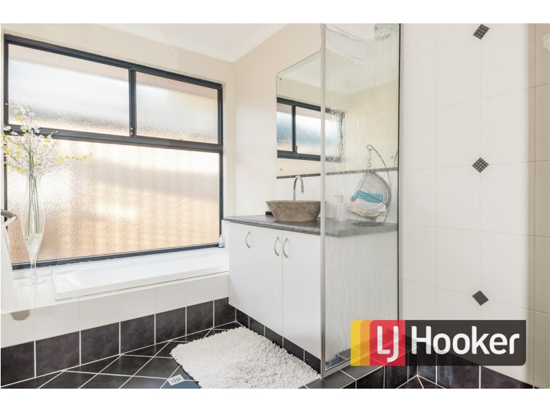 9 Murchison Parade, Millbridge WA 6232