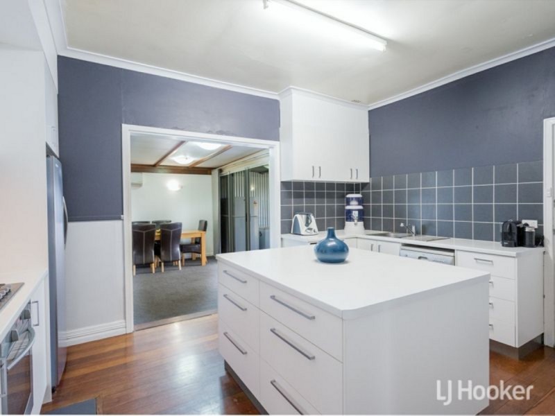 27 Steere Crescent, Carey Park WA 6230