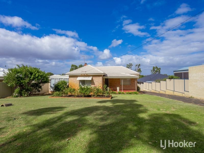 27 Steere Crescent, Carey Park WA 6230