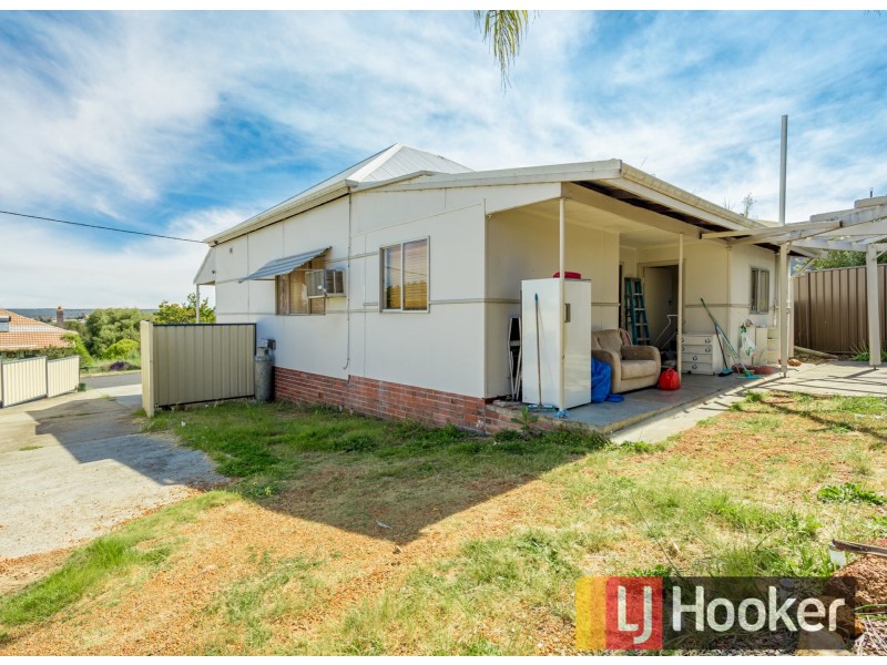 66 Deakin Street, Collie WA 6225
