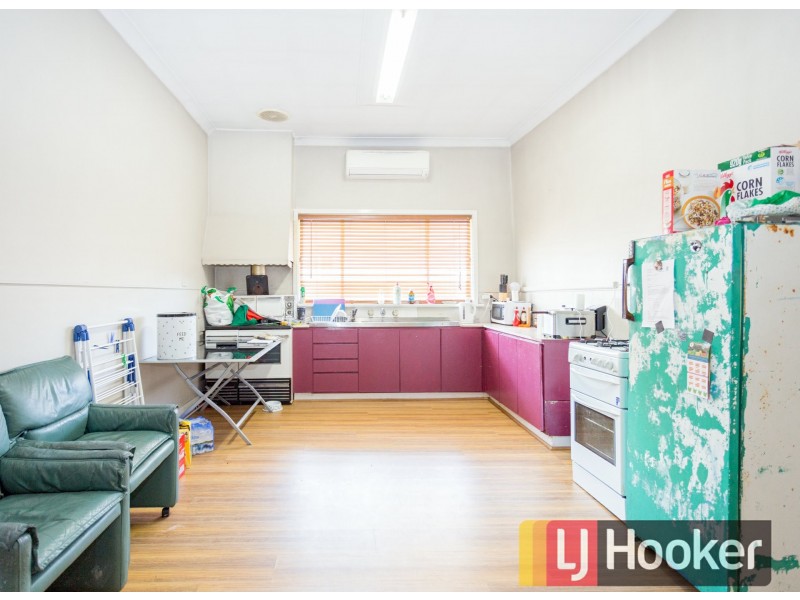 66 Deakin Street, Collie WA 6225