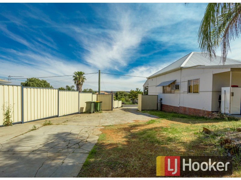 66 Deakin Street, Collie WA 6225