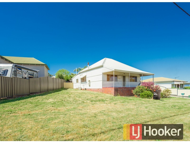 66 Deakin Street, Collie WA 6225