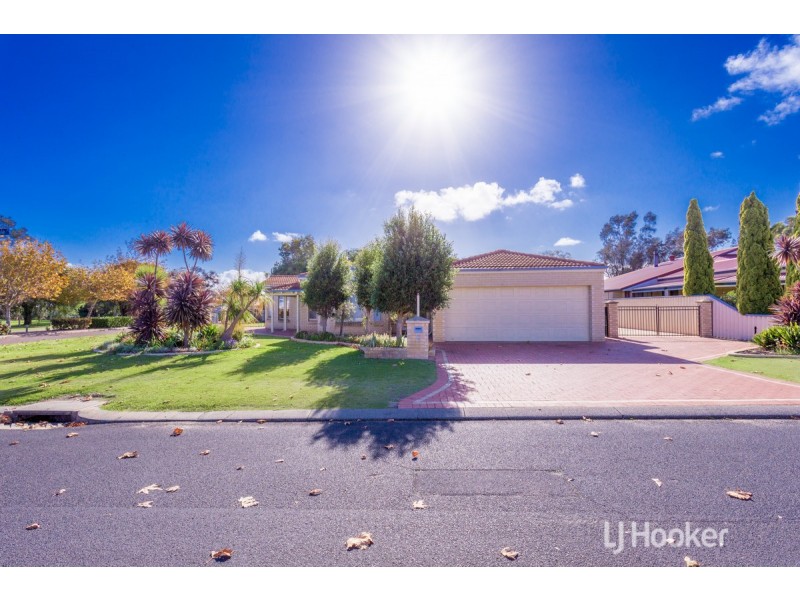 2 Birkdale Place, Pelican Point WA 6230