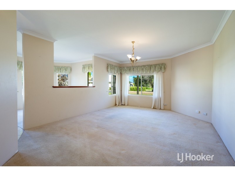 2 Birkdale Place, Pelican Point WA 6230