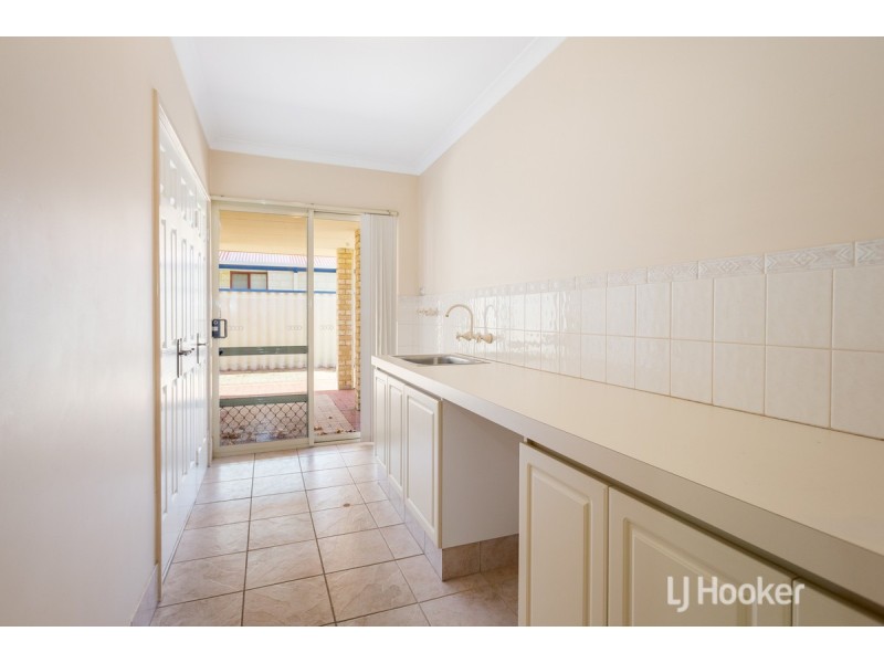 2 Birkdale Place, Pelican Point WA 6230