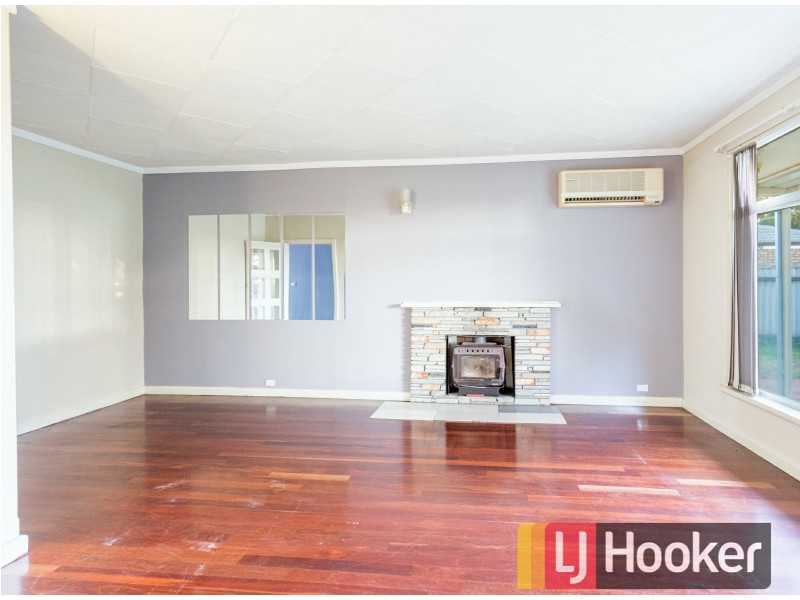 16 Hutchinson Road, Burekup WA 6227