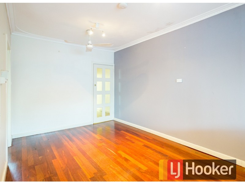 16 Hutchinson Road, Burekup WA 6227