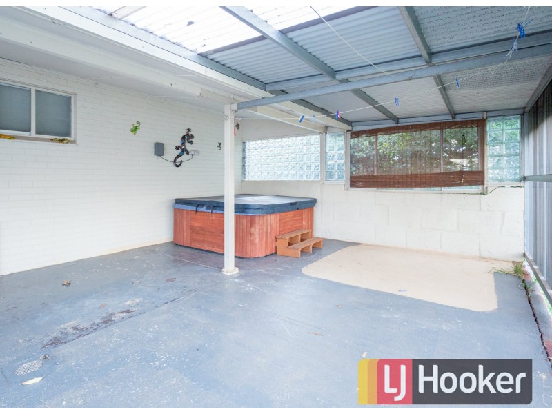 16 Hutchinson Road, Burekup WA 6227