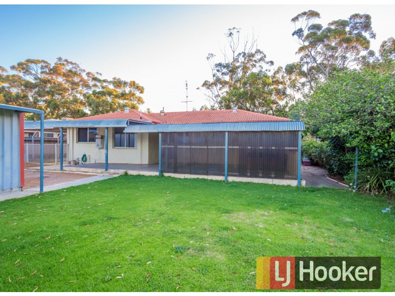 16 Hutchinson Road, Burekup WA 6227