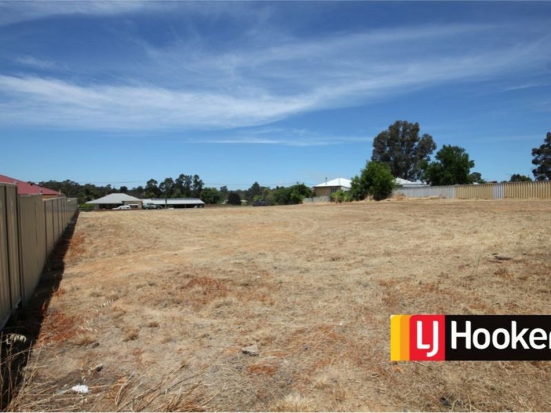 5 Evans Street, Collie WA 6225