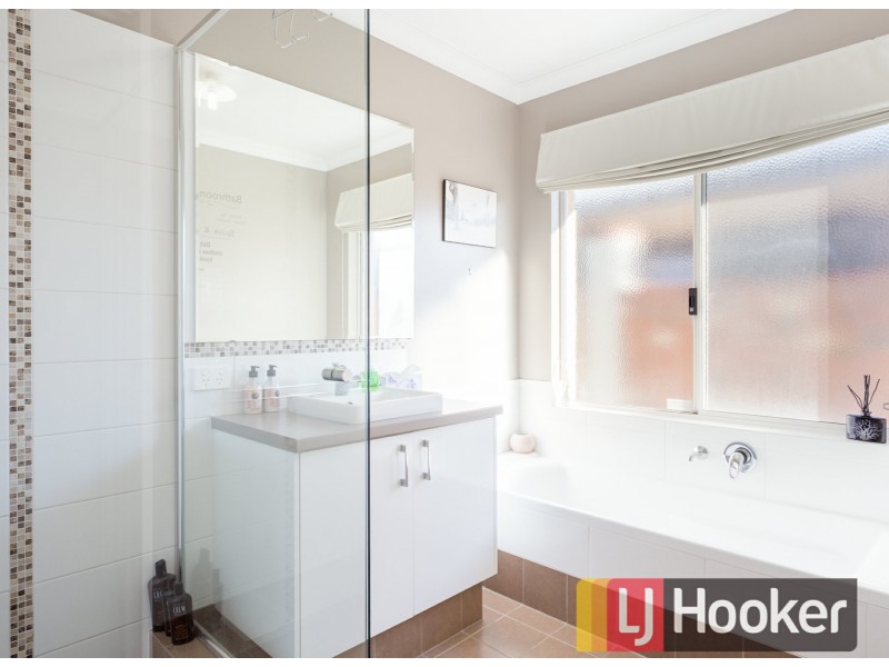 73 Millbridge Boulevard, Millbridge WA 6232