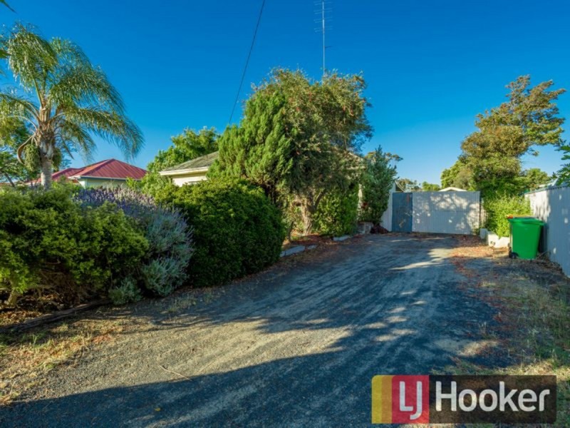 5 Lowe Street, Carey Park WA 6230