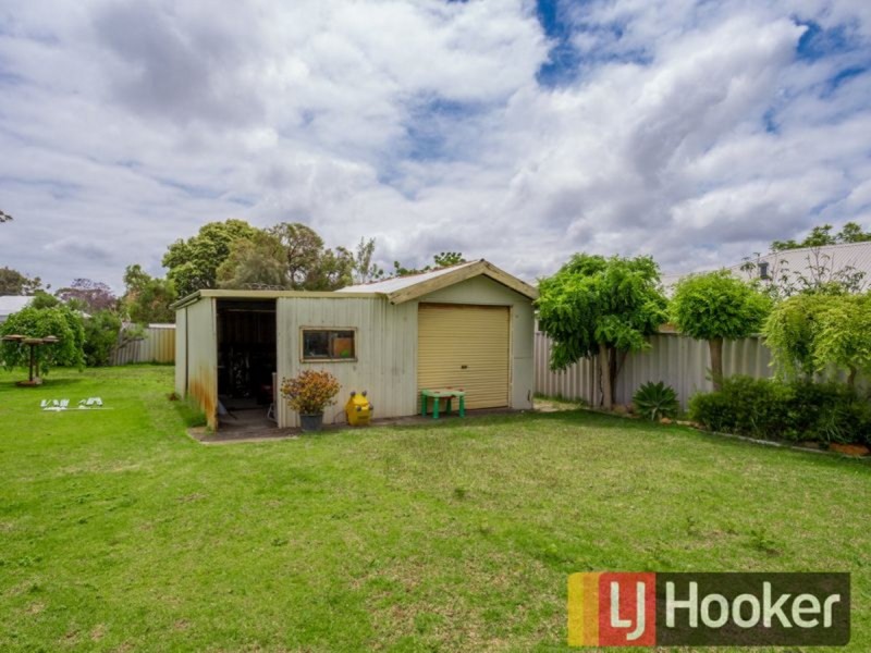 5 Lowe Street, Carey Park WA 6230