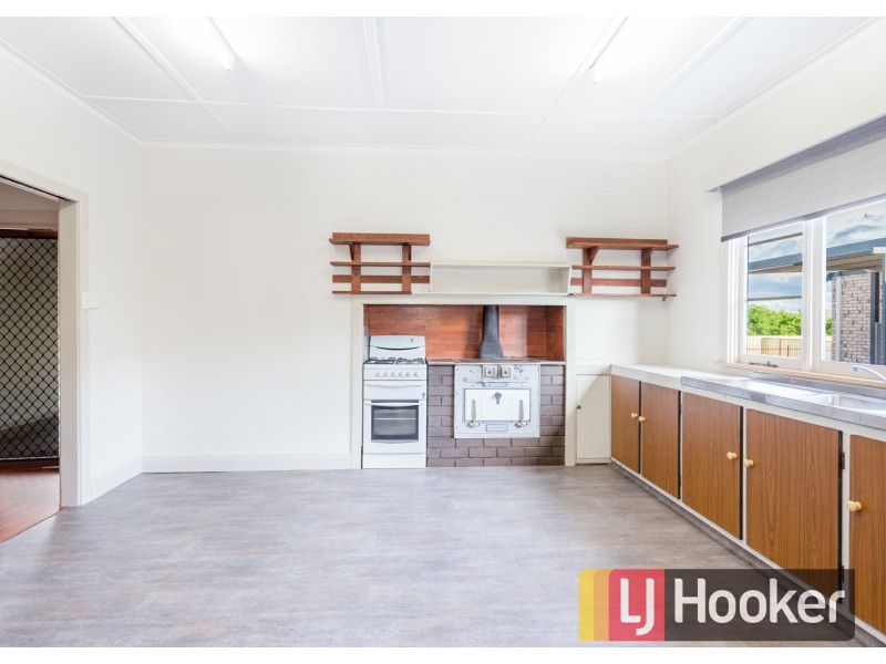 92 Swanstone Street, Collie WA 6225