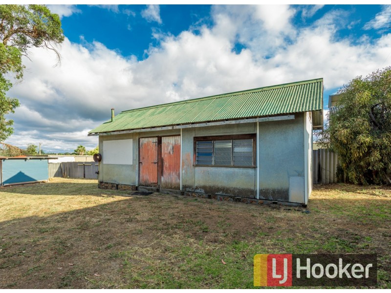 92 Swanstone Street, Collie WA 6225