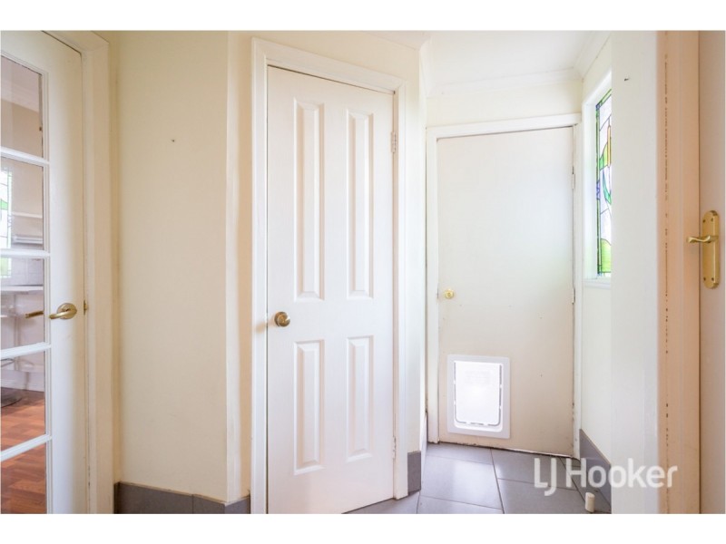 6 Moore Street, Collie WA 6225