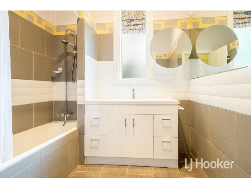 6 Moore Street, Collie WA 6225