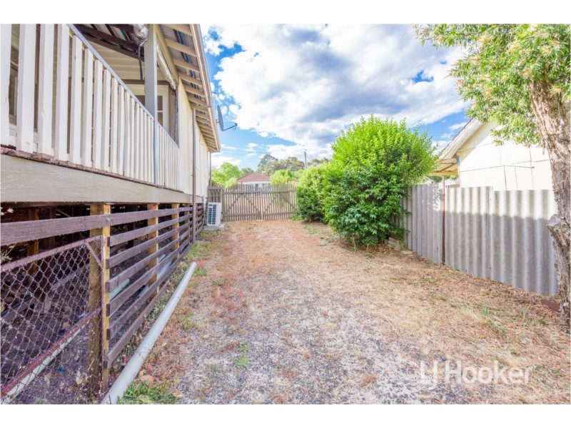 6 Moore Street, Collie WA 6225