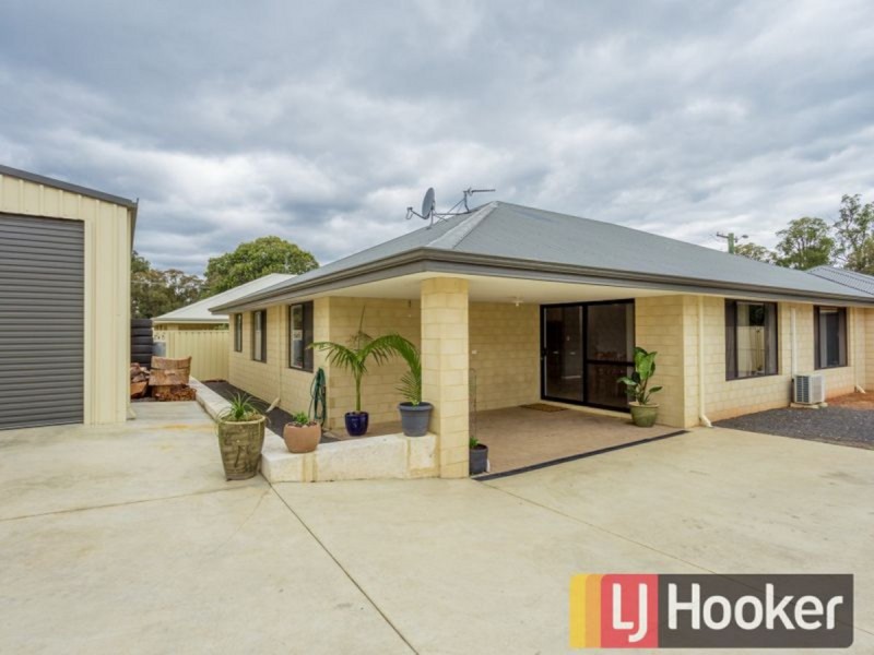 8 Delahunty Street, Collie WA 6225