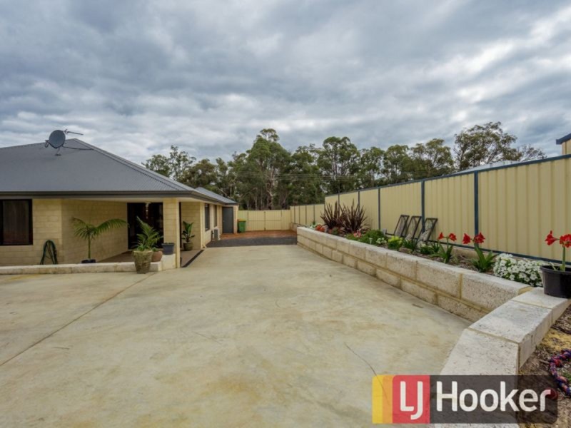 8 Delahunty Street, Collie WA 6225