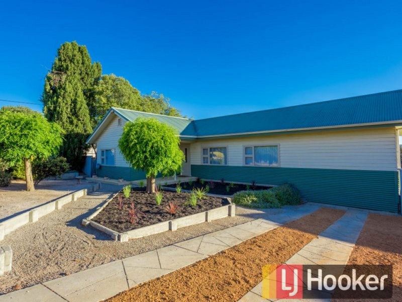 55 Deakin Street, Collie WA 6225
