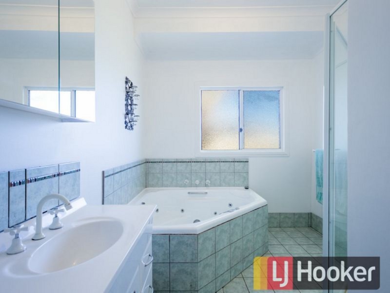 55 Deakin Street, Collie WA 6225