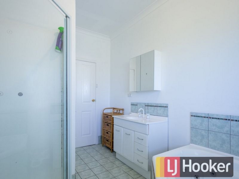 55 Deakin Street, Collie WA 6225