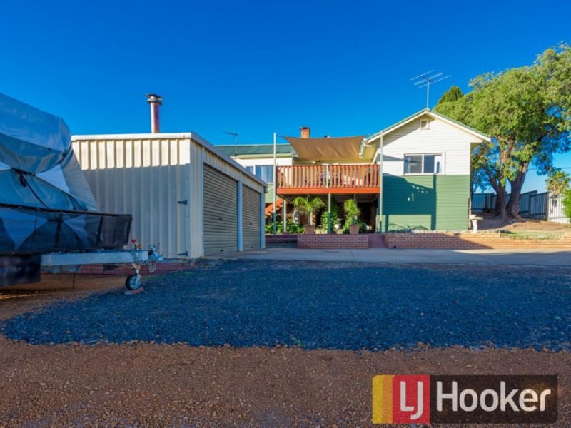 55 Deakin Street, Collie WA 6225