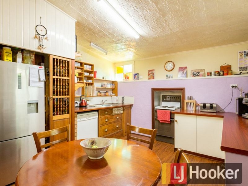 81 Venn Street, Collie WA 6225