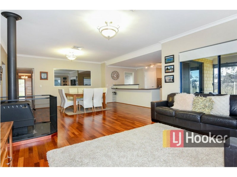 2 Elm Cove, Collie WA 6225