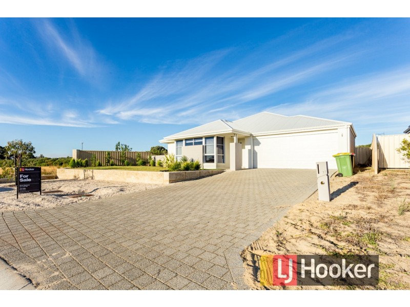 22 Hazelgrove Crescent, Millbridge WA 6232
