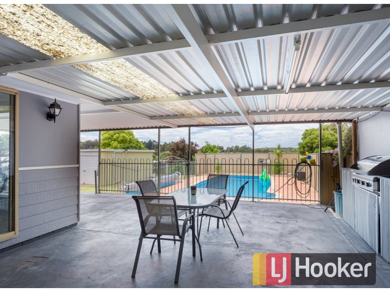 80 Bucktin Street, Collie WA 6225