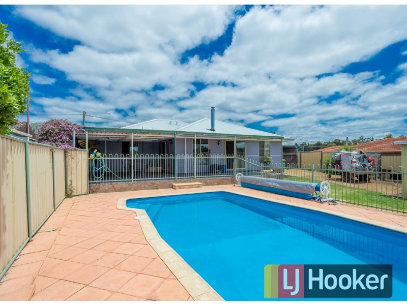 80 Bucktin Street, Collie WA 6225