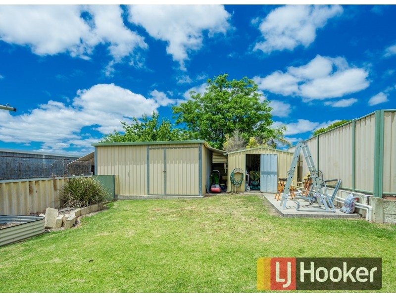 80 Bucktin Street, Collie WA 6225