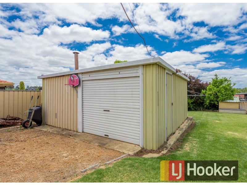 80 Bucktin Street, Collie WA 6225
