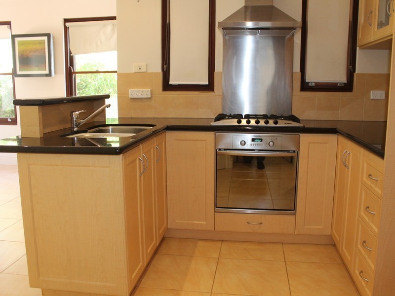 2 Buswell Street, East Bunbury WA 6230