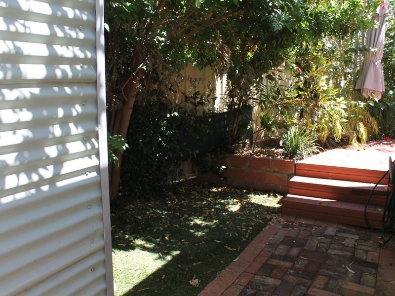 2 Buswell Street, East Bunbury WA 6230