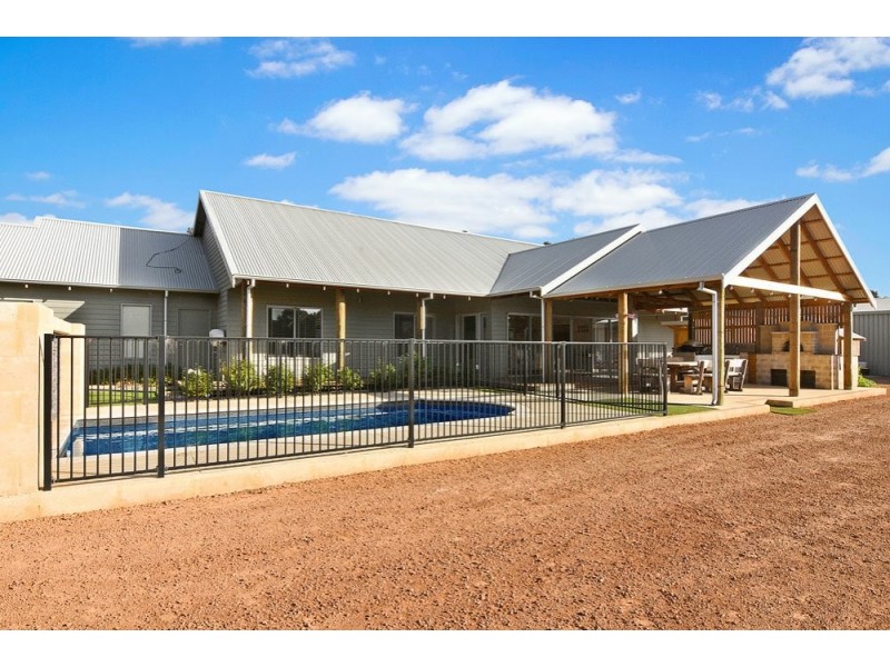 22 Ranson Drive, Roelands WA 6226