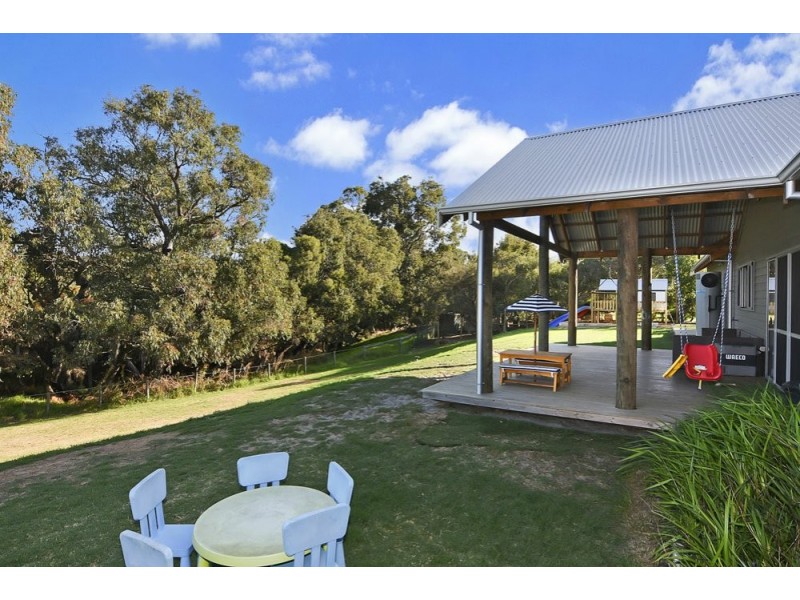 22 Ranson Drive, Roelands WA 6226