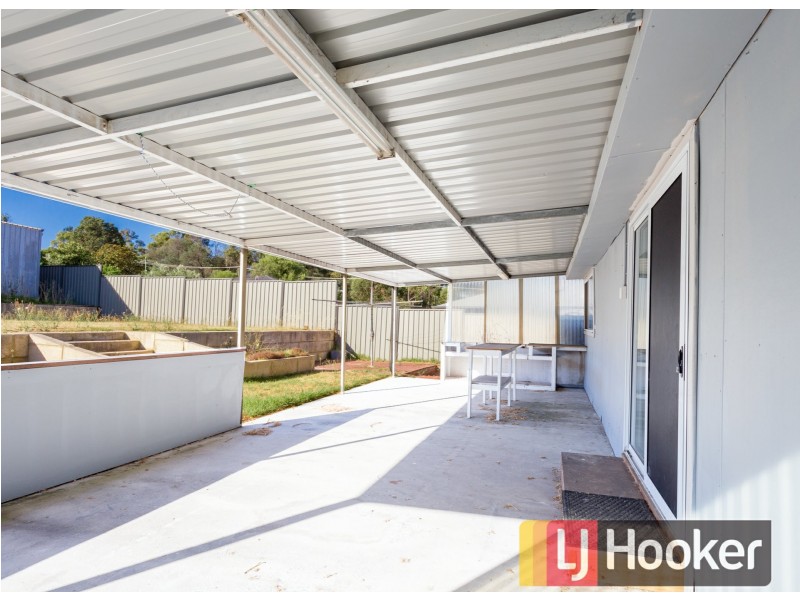 5 Moore Street, Collie WA 6225