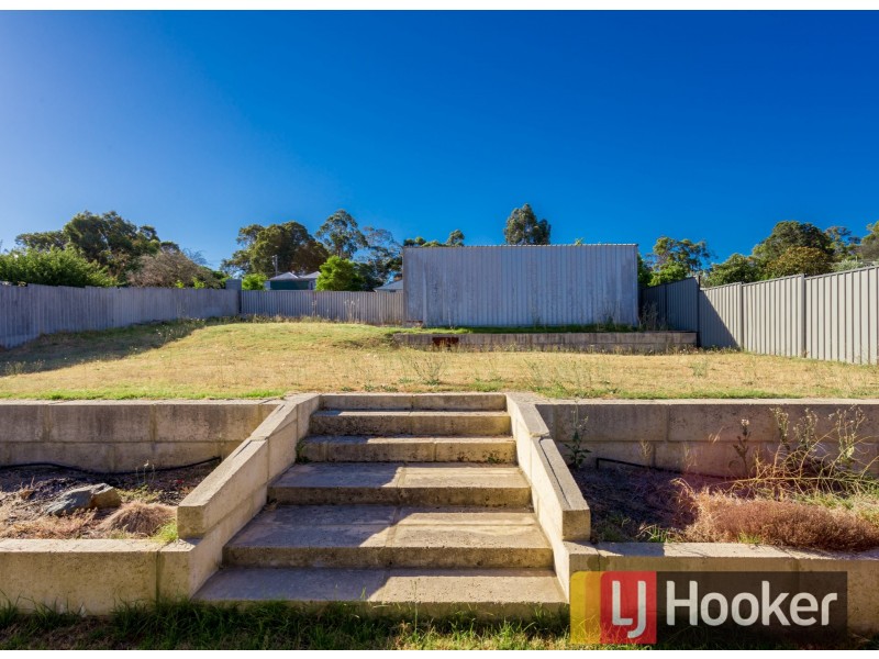 5 Moore Street, Collie WA 6225