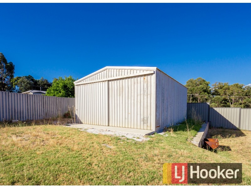 5 Moore Street, Collie WA 6225