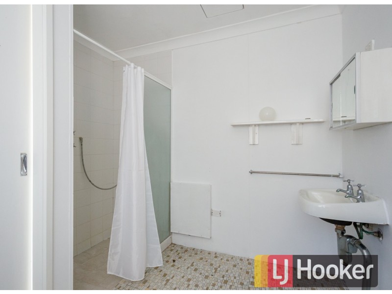 16E Stallard Place, Withers WA 6230