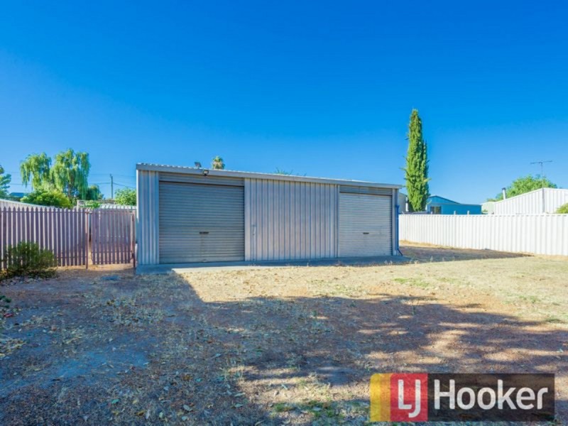 31 Simpson Street, Collie WA 6225
