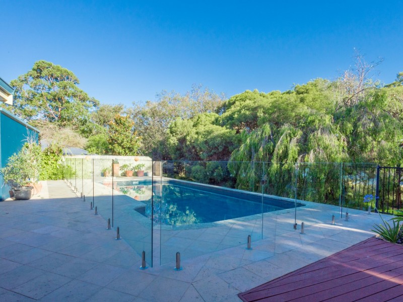 60 Lucy Victoria Avenue, Australind WA 6233