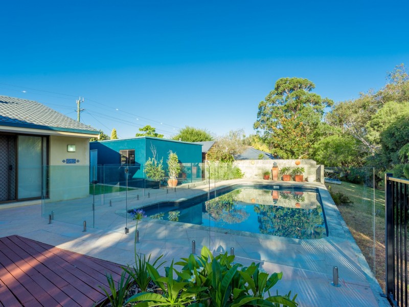 60 Lucy Victoria Avenue, Australind WA 6233