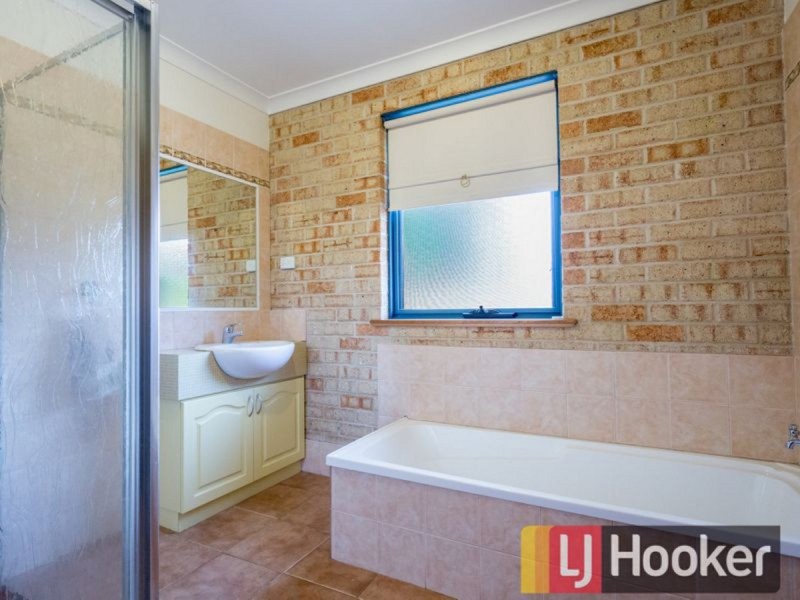 1B Robb Street, Collie WA 6225