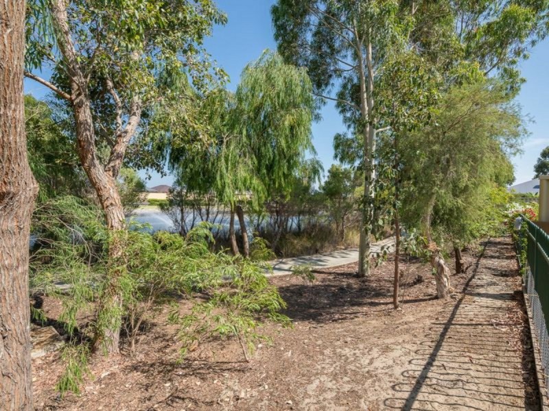 9 Swan Avenue, Millbridge WA 6232